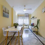 Cyv -Centrally Located 1 Bed 1 Bath Near The Beach